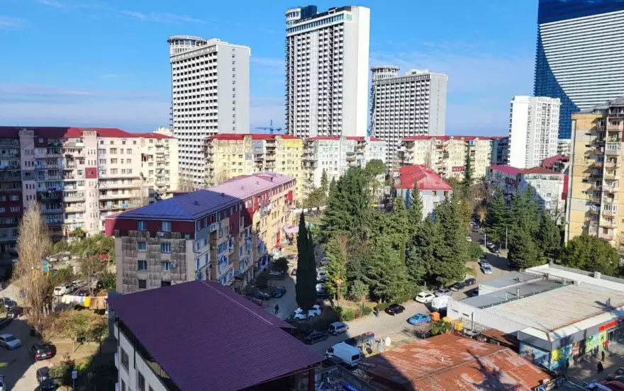 улица Шалвы Инасаридзе, 7