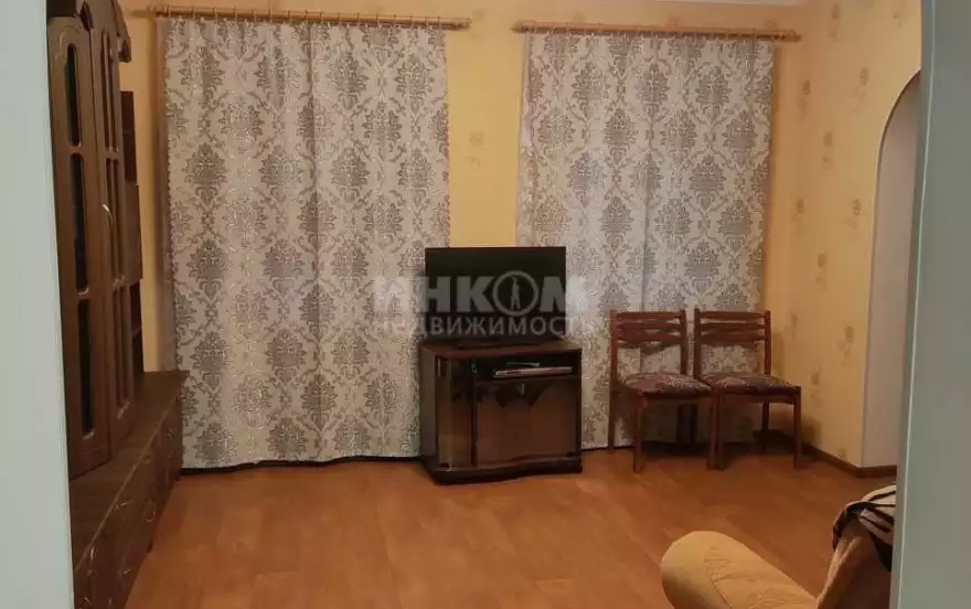Арктическая улица, 100