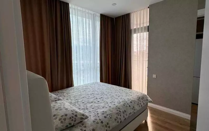 проспект Жиули Шартава, 32