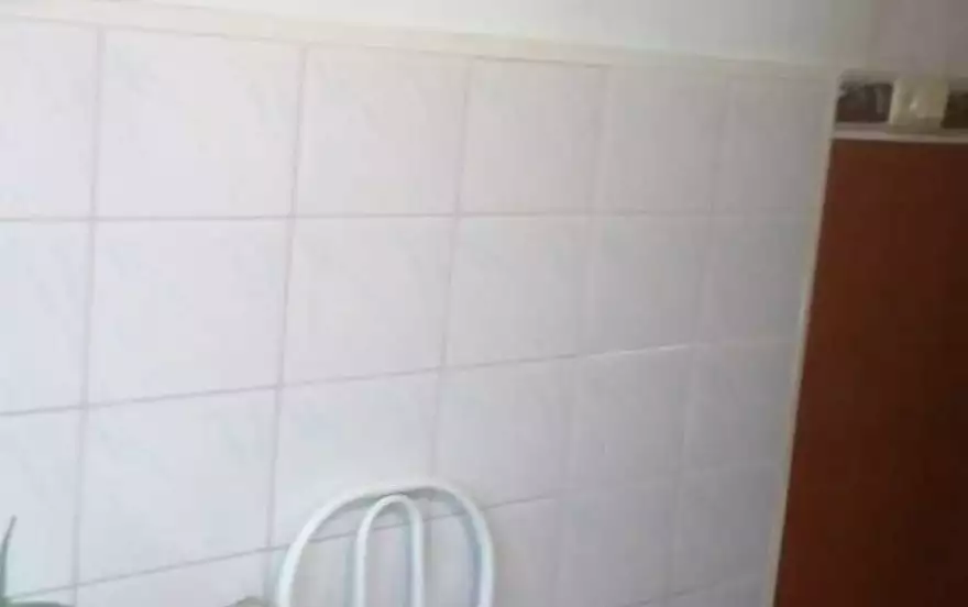 Октябрьский проспект, 27