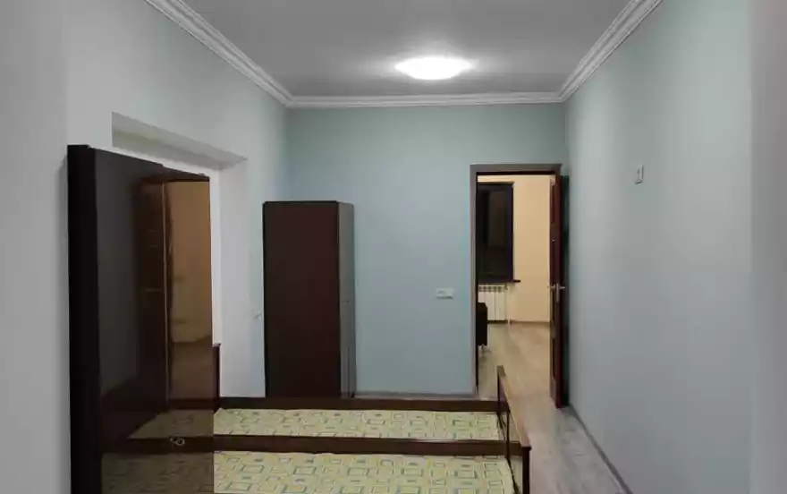 улица Арама Хачатряна, 4