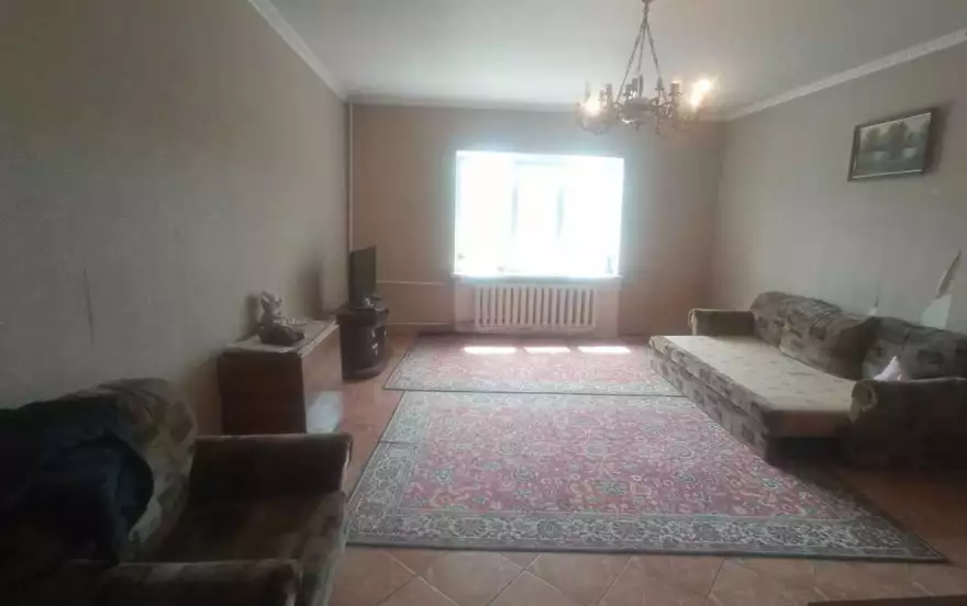 улица Комиссара Санюка, 60