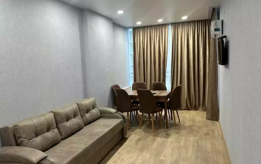 проспект Жиули Шартава, 32