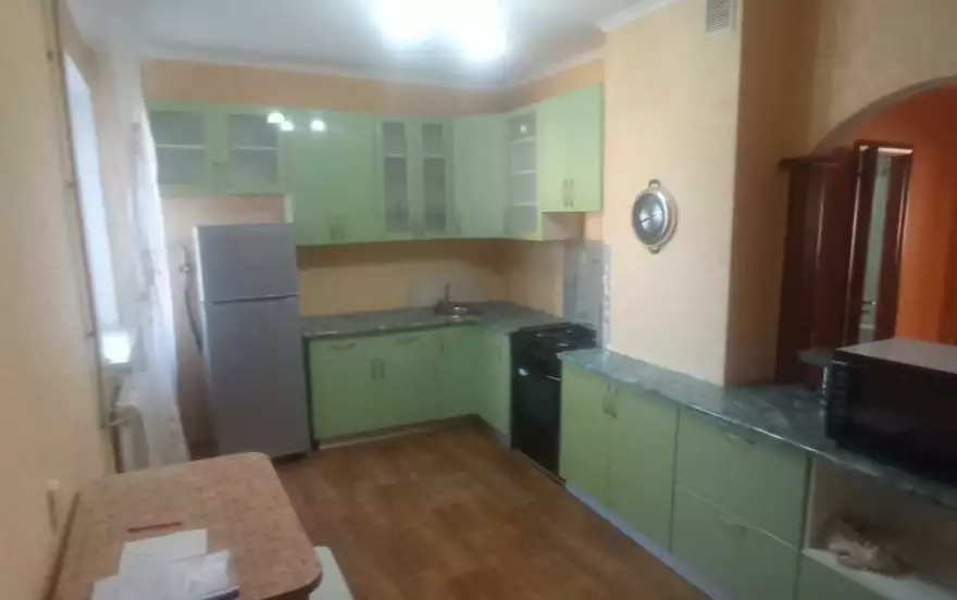 Мирный квартал, 19