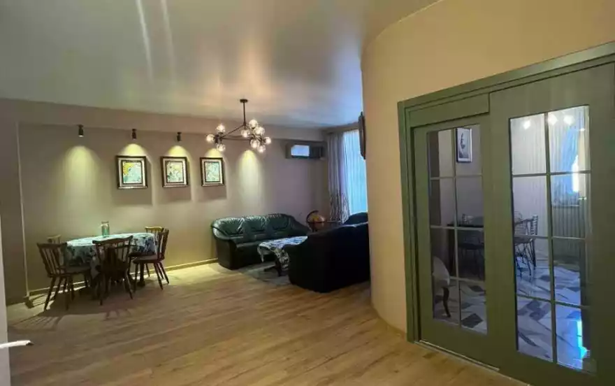 улица Вахтанга Горгасали, 136