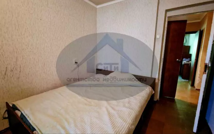 Брестская улица, 7