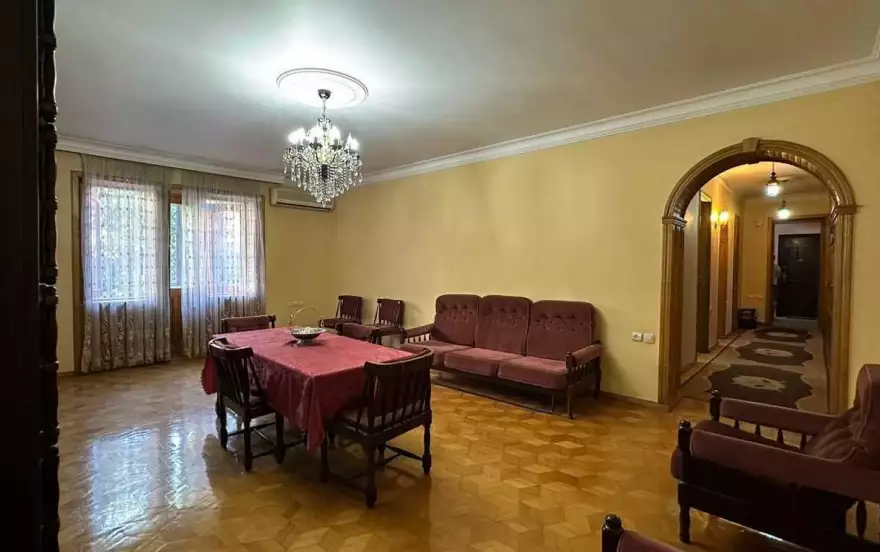 улица Зураба Горгиладзе, 26
