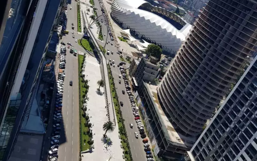 проспект Жиули Шартава, 8