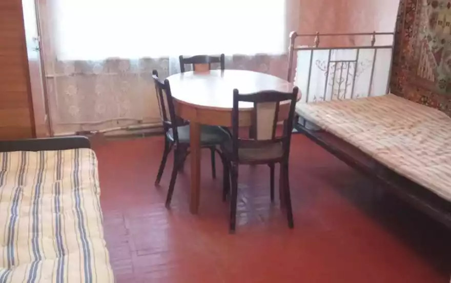 квартал Шевченко, 42