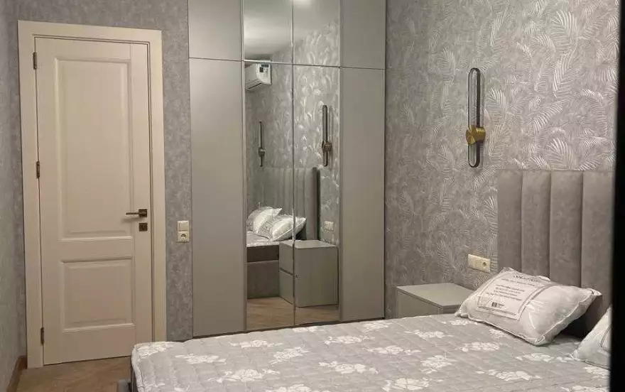 проспект Жиули Шартава, 7