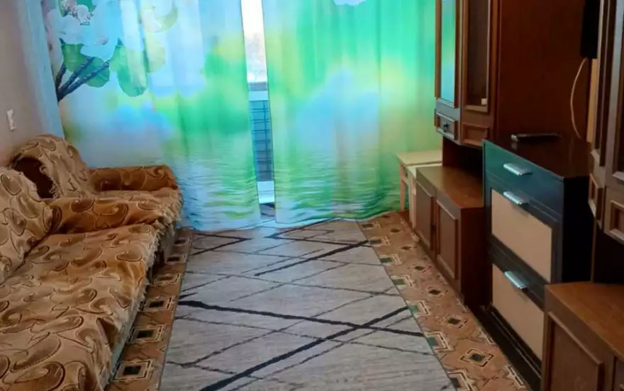 проспект Дружбы, 19