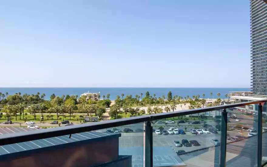 улица Леха и Марии Качинских, 1