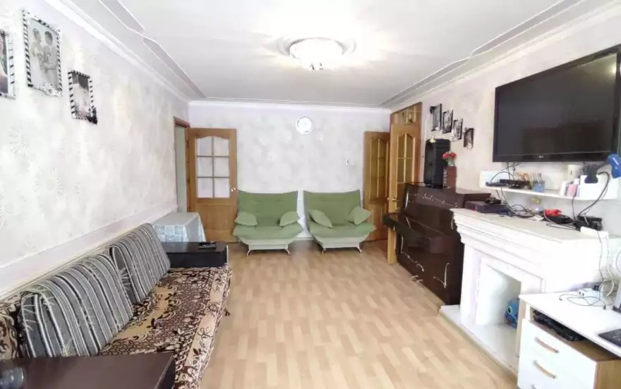 ул Ленинградская, 50