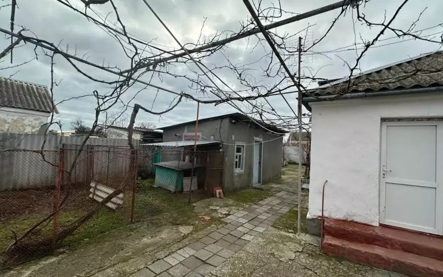 Симферопольская улица, 49