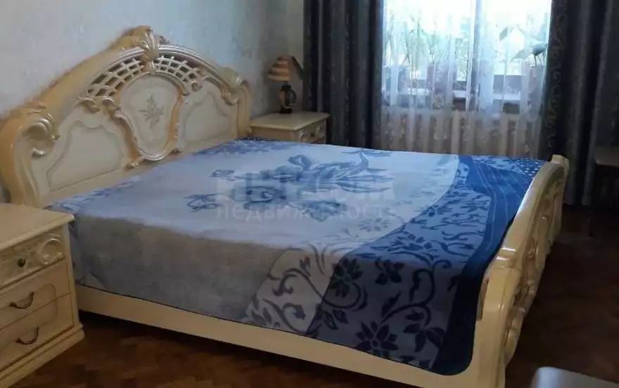 Свердловск улица Кленовая