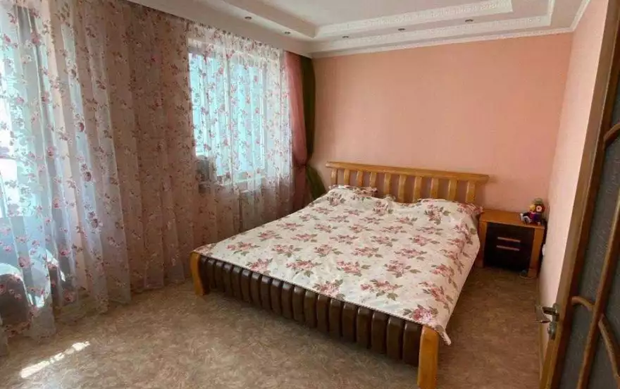 улица Крапивницкого