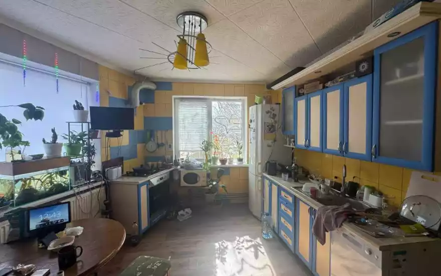 Продам дом в городе Луганск район Буревестника