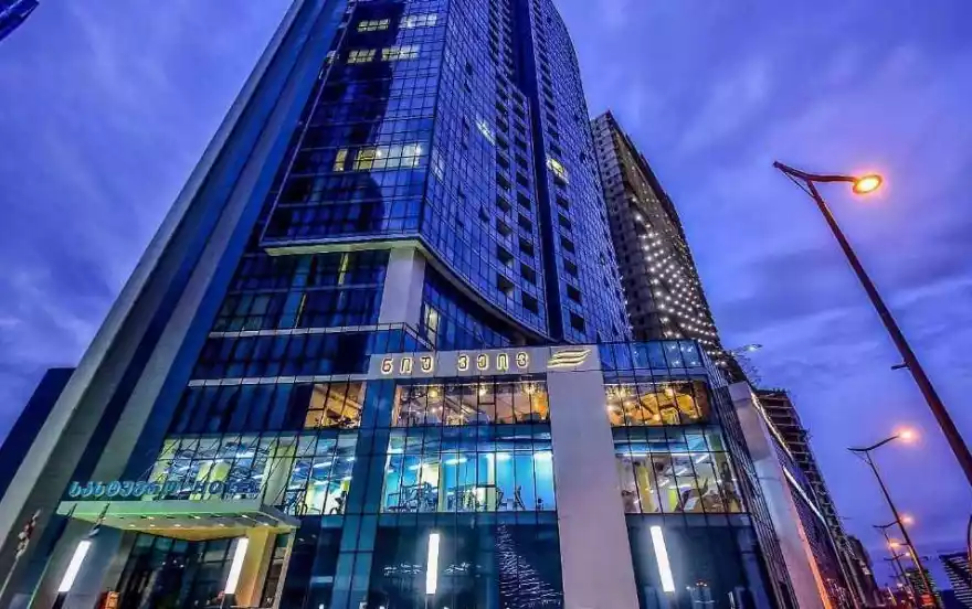 ჟიული შარტავას ქუჩა 10