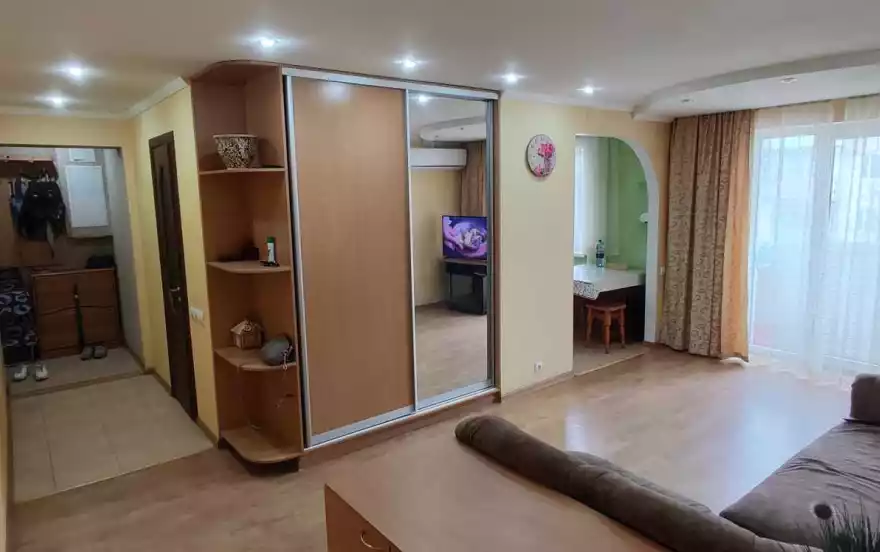 проспект Строителей, 48