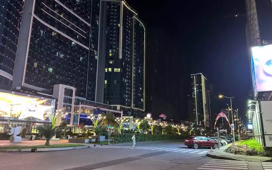 ჟიული შარტავას 8