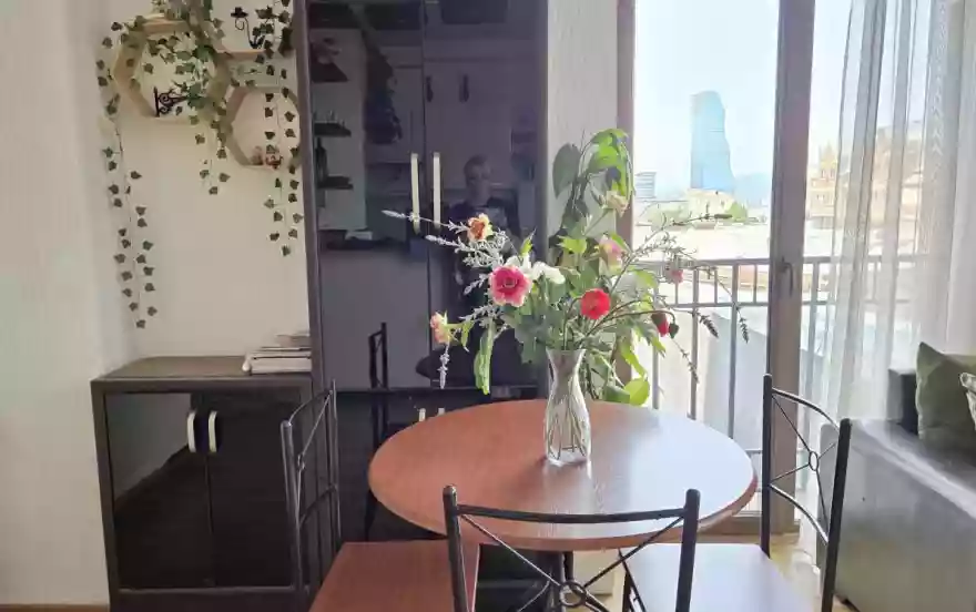 улица 9-го Апреля, 3