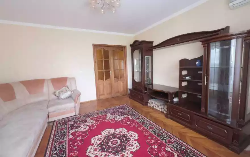 улица Урицкого, 90