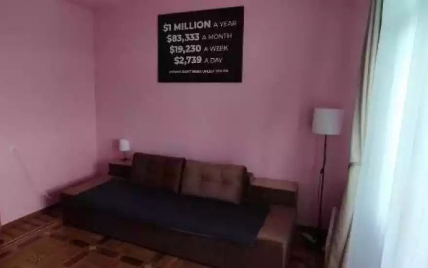 проспект Нахимова, 136