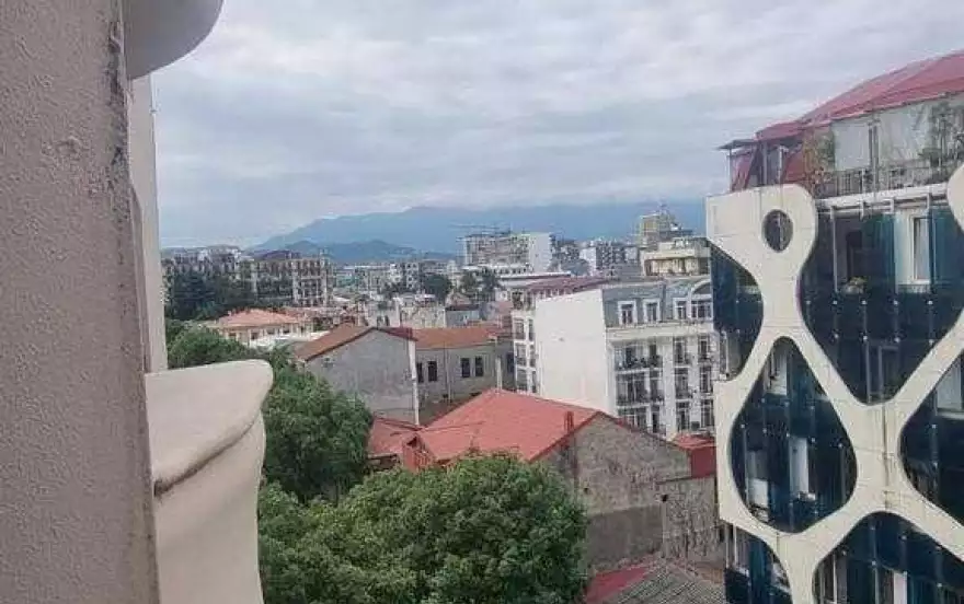 შოთა რუსთაველის ქუჩა 25