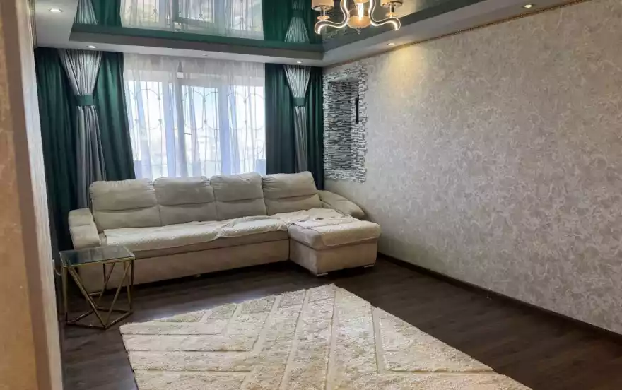 1-й микрорайон, 3