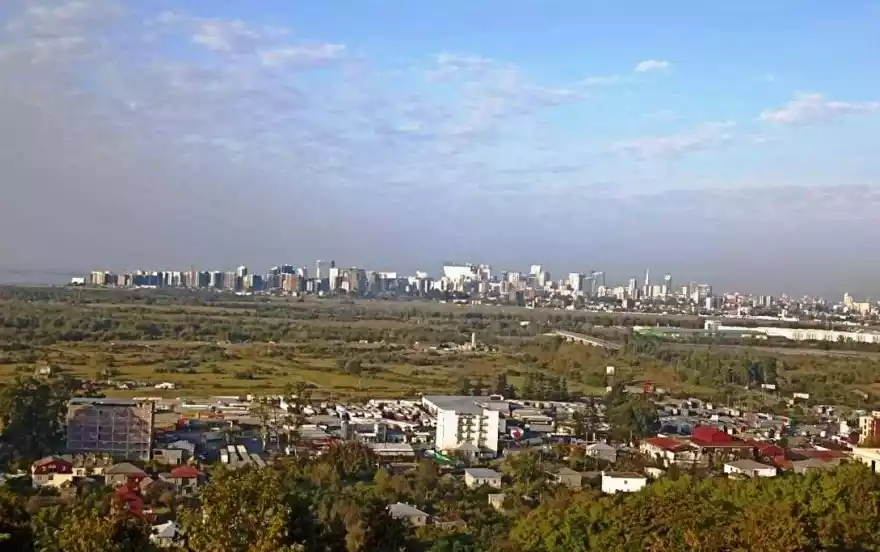 ადლიას მე-2 ჩიხი, 8