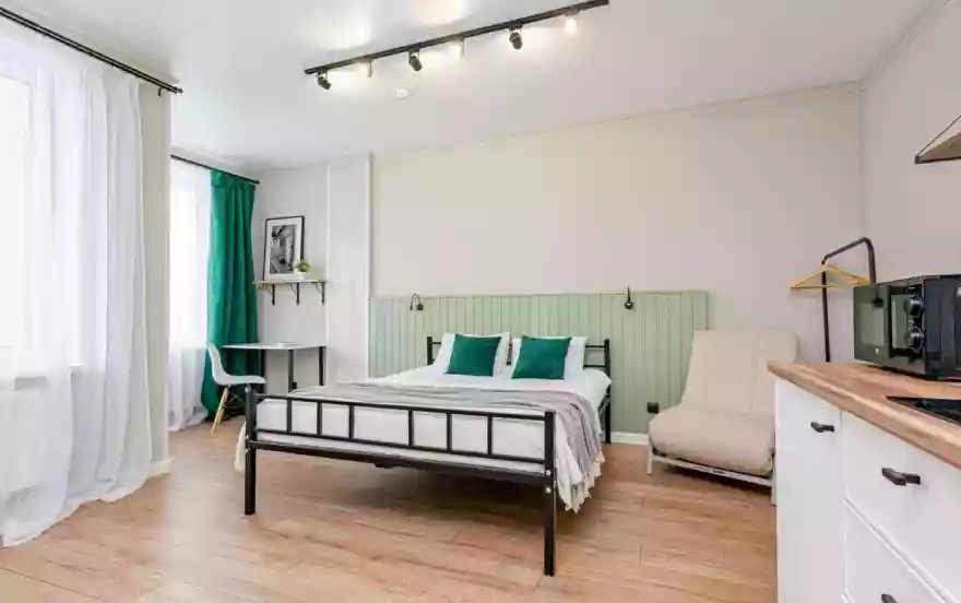 Полевая улица, 10