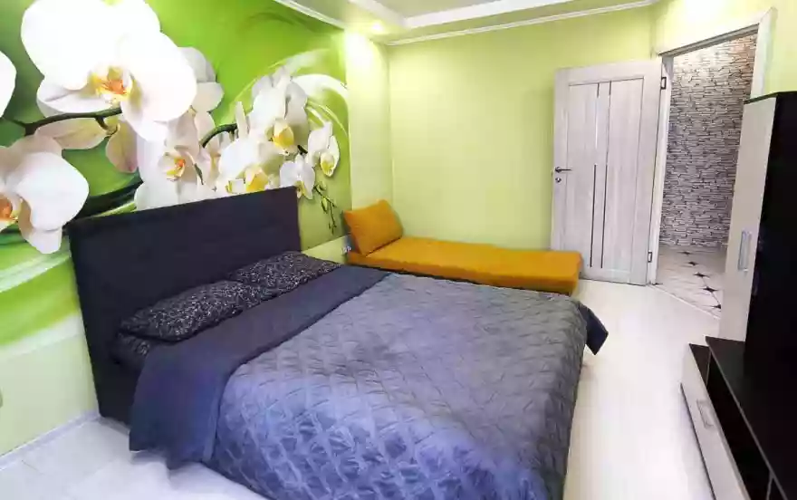 Инициативная улица, 13