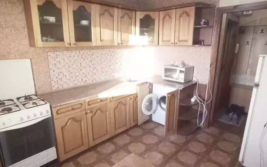 1-й микрорайон, 1