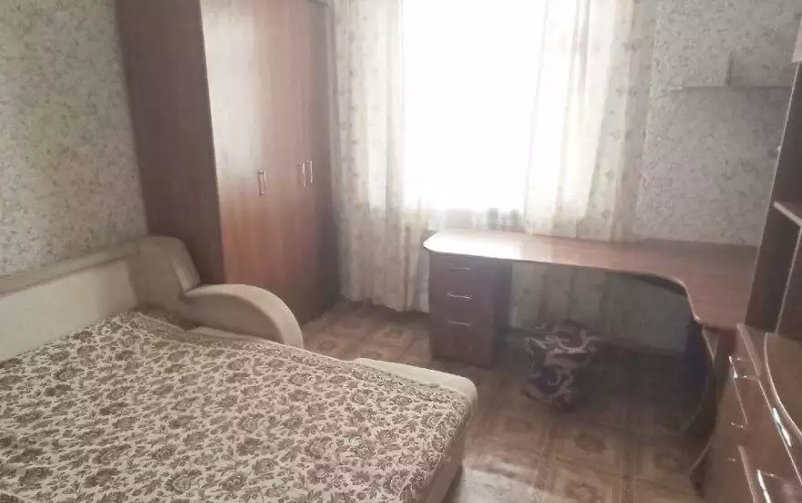1-й микрорайон, 1