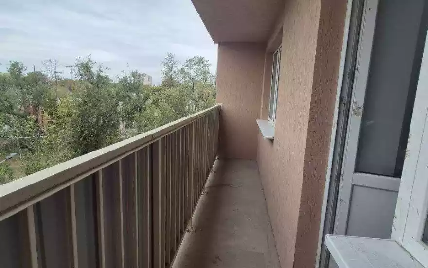 улица Апатова, 125