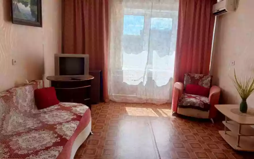 улица Глазунова, 1