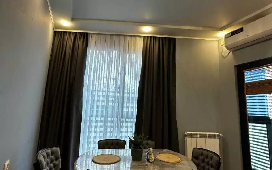 ჟიული შარტავას 10