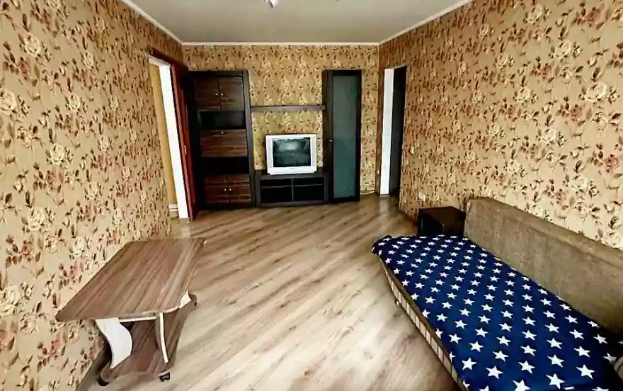 квартал Героев Брестской Крепости, 8