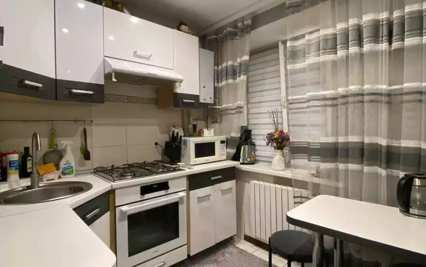 улица Черноморская, 21