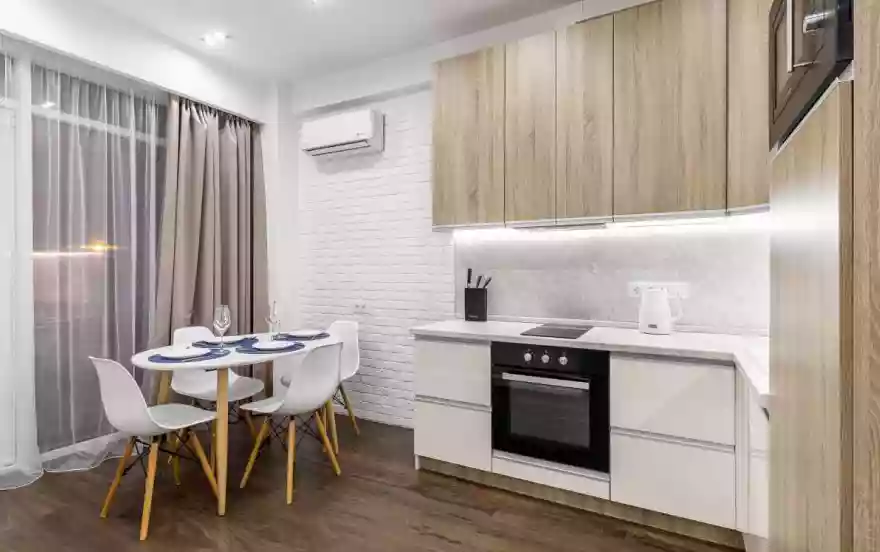 Первомайская улица, 1