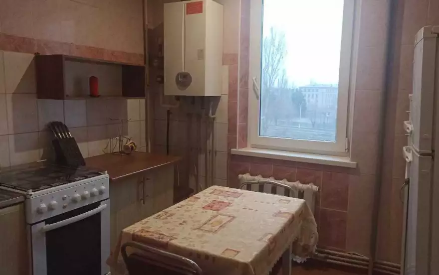 1-й микрорайон, 1, подъезд 8