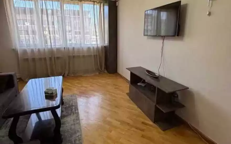 ул. Казара Парпеци 10