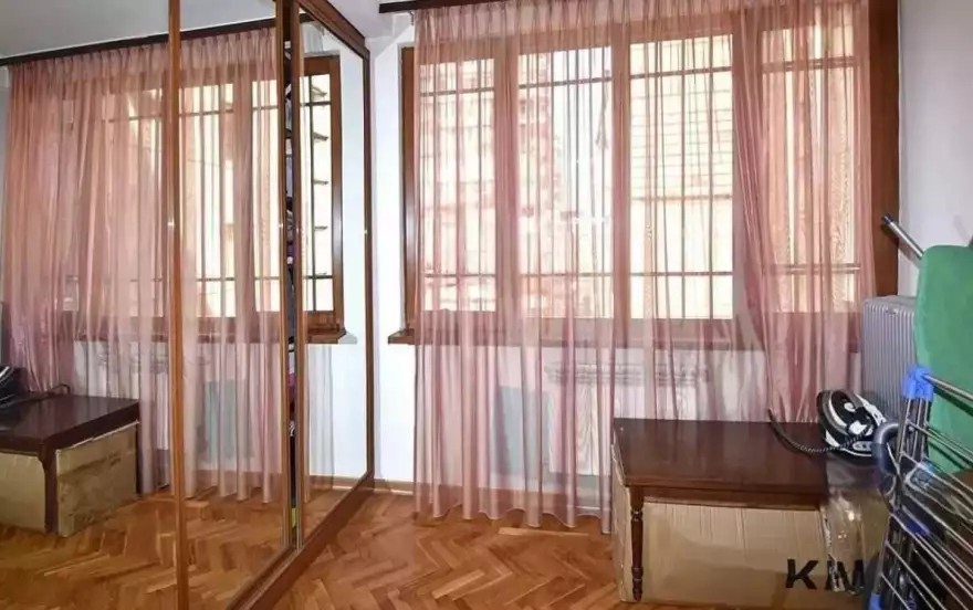 улица Папазяна, 15