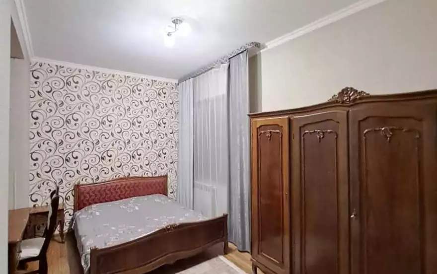 улица Туманяна, 5