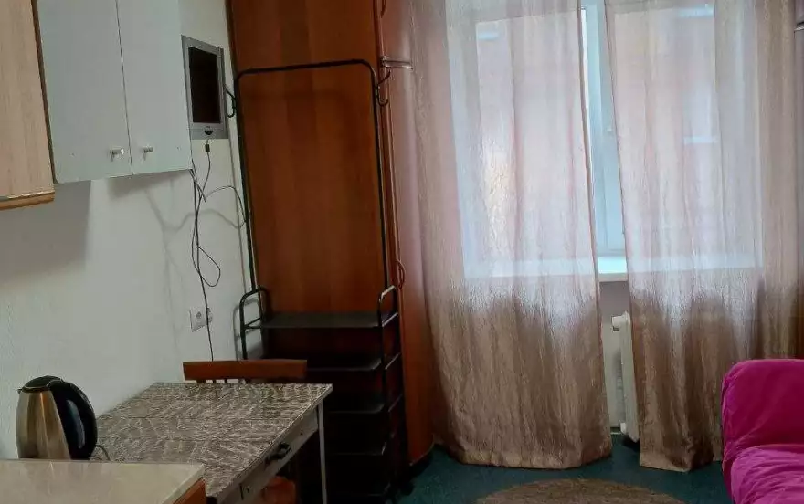 проспект Дружбы, 30