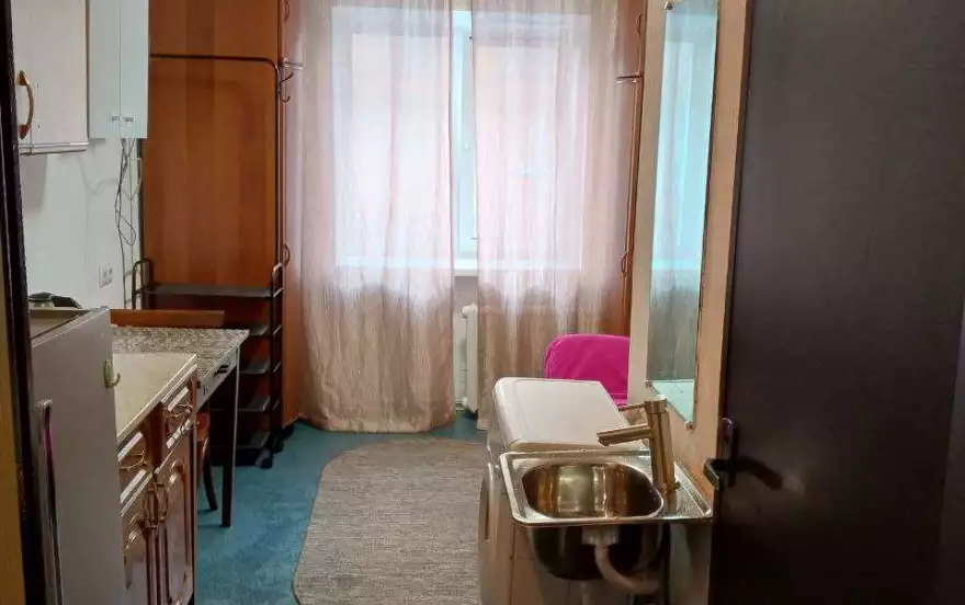 проспект Дружбы, 30