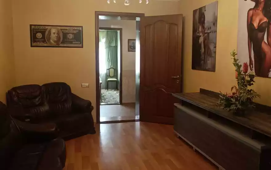 площадь Героев ВОВ, 1