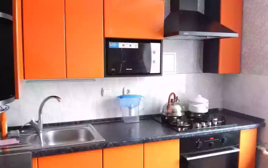 улица Устинова, 19