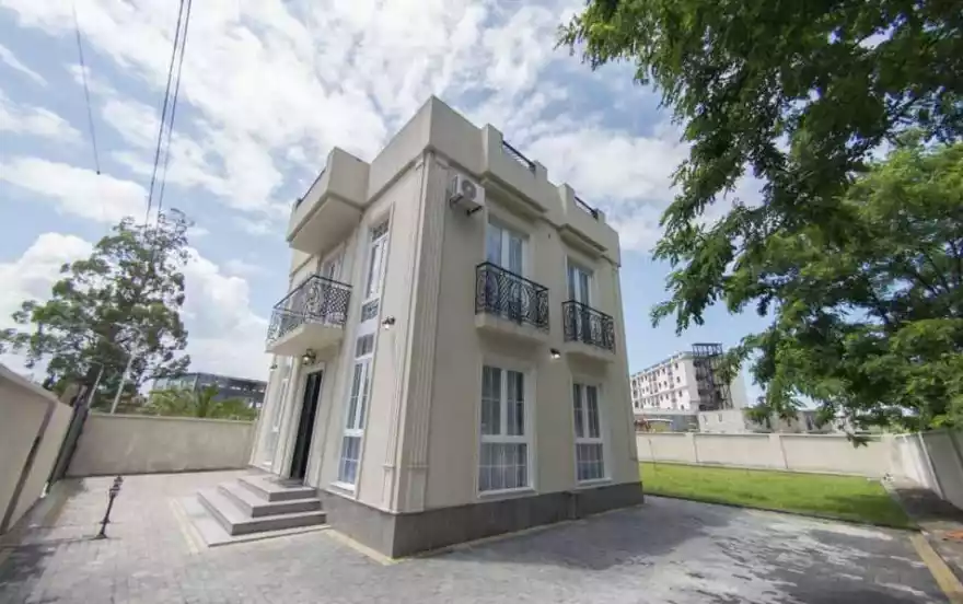 ევგენი მიქელაძის 18