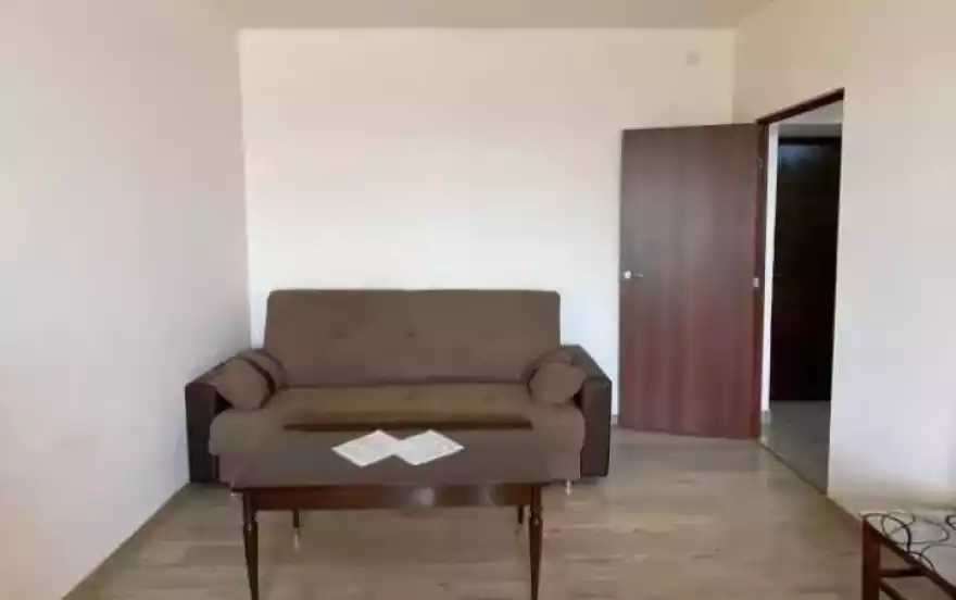 ул. Ленинградяна, 12